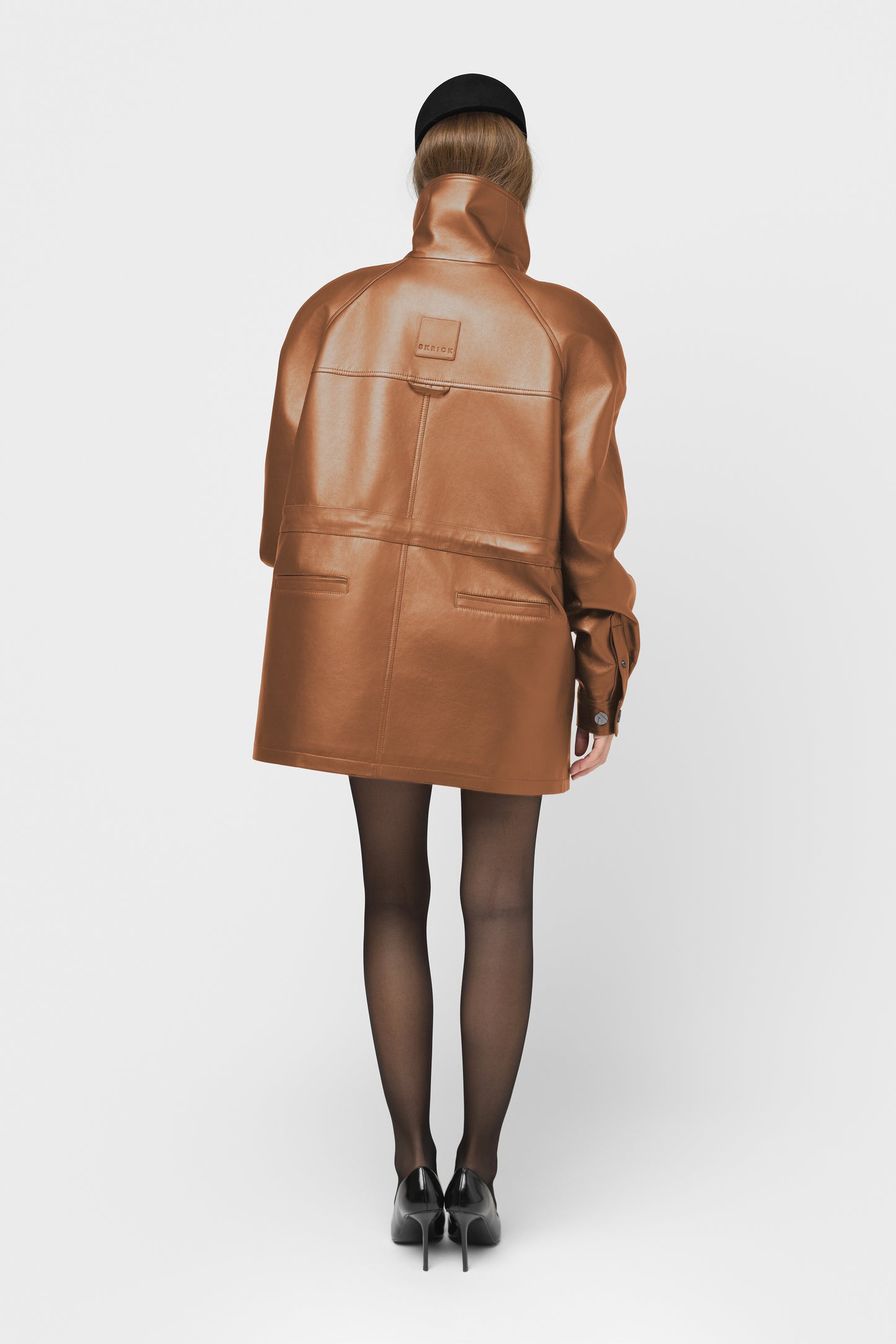 NATŪRALIOS ODOS STRIUKĖ-FORMA- KONJAKAS