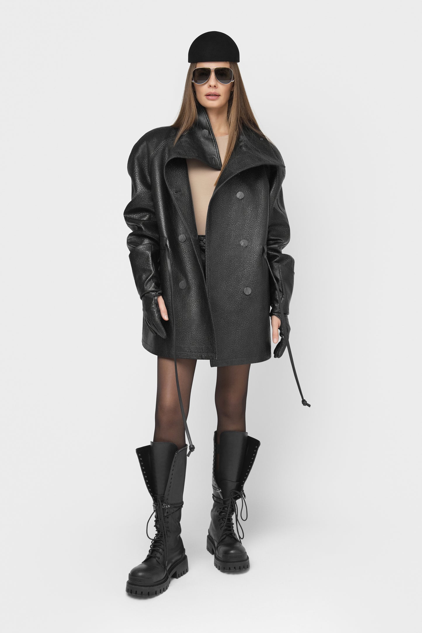 NATŪRALIOS ODOS STRIUKĖ-FORMA- GRŪDĖTA JUODA