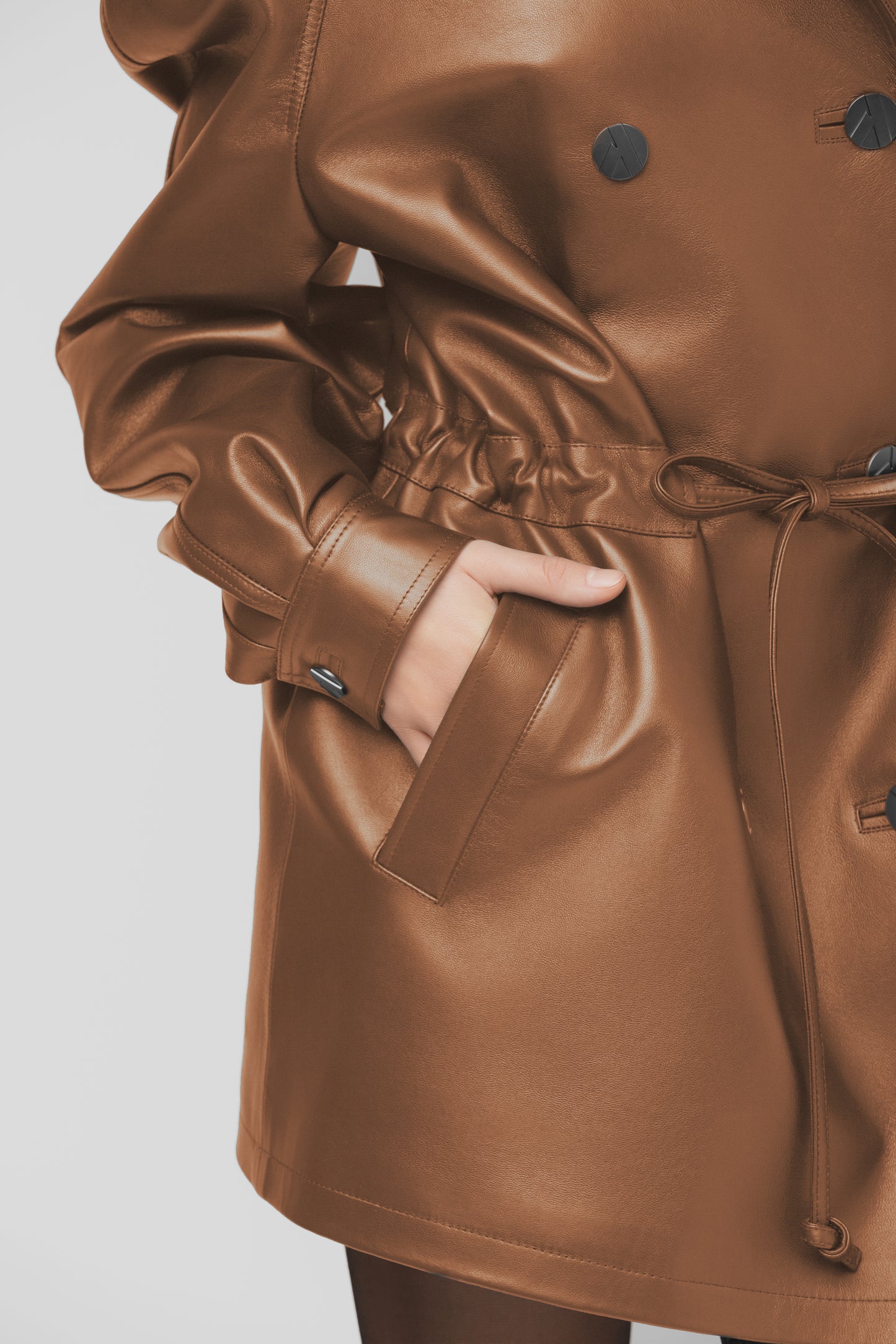 NATŪRALIOS ODOS STRIUKĖ-FORMA- KONJAKAS