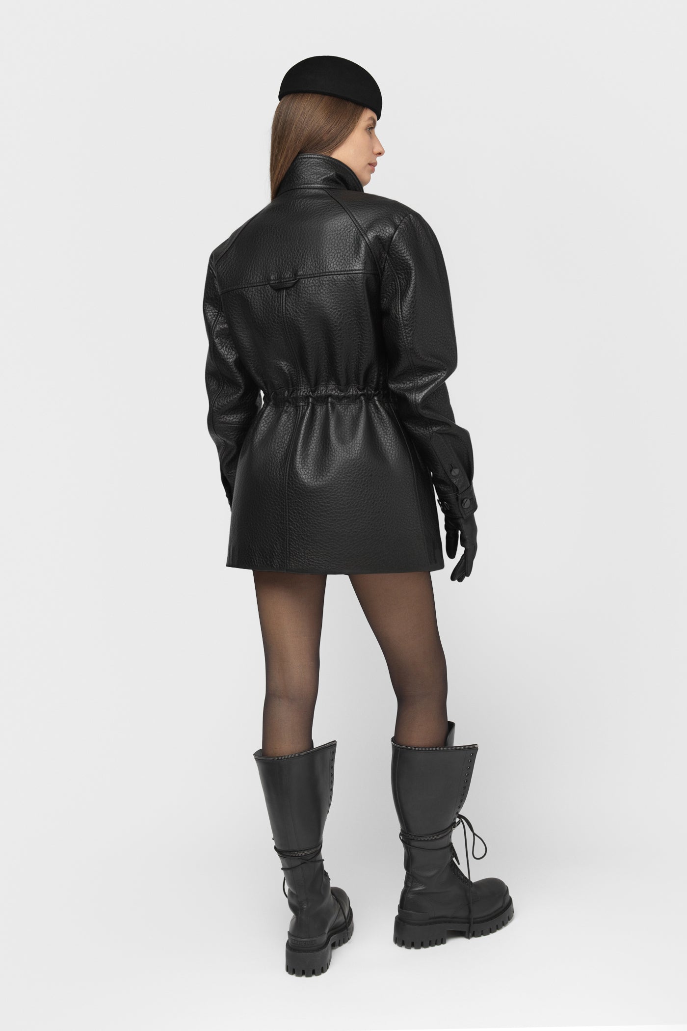 NATŪRALIOS ODOS STRIUKĖ-TERRA-GRŪDĖTA JUODA