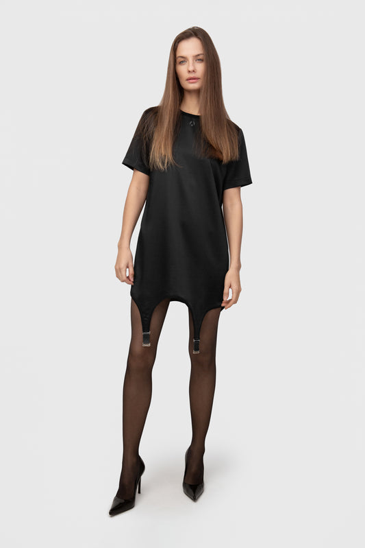 ATLASINĖ JUODA SUKNELĖ