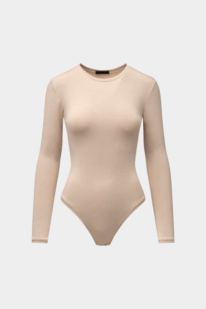KLASIKINIS BODIS – NUDE. AIRIDA SKRICK
