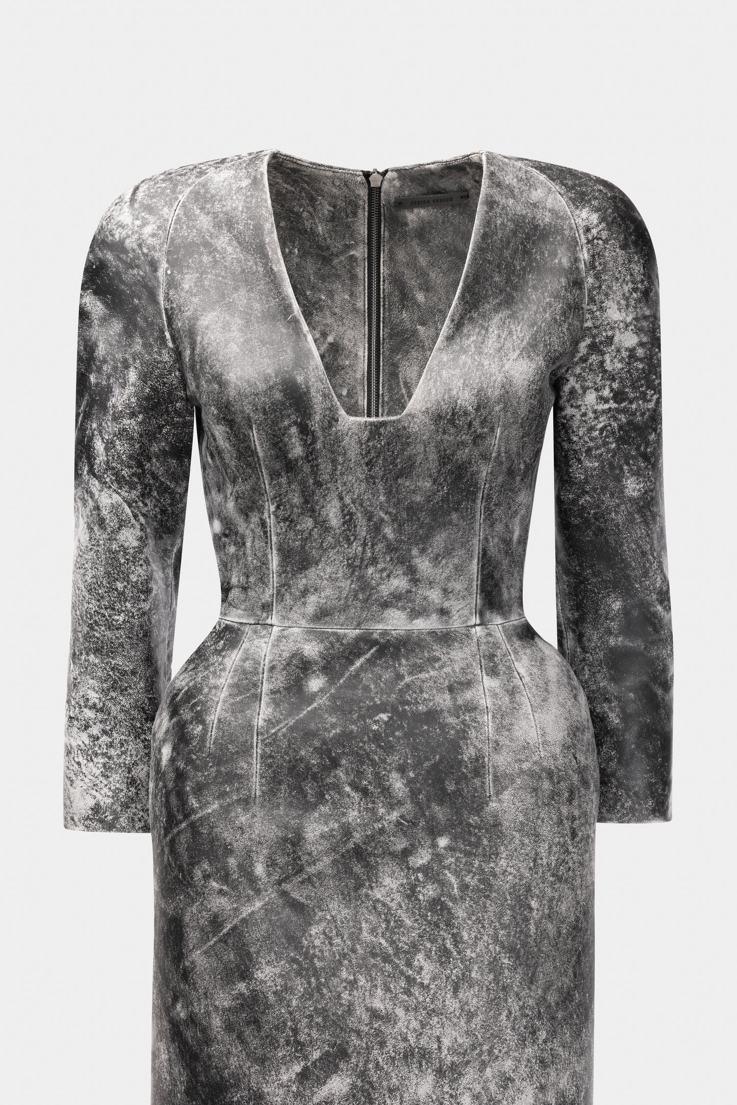 NATŪRALIOS GARINTOS ODOS ILGA SUKNELĖ – VELA