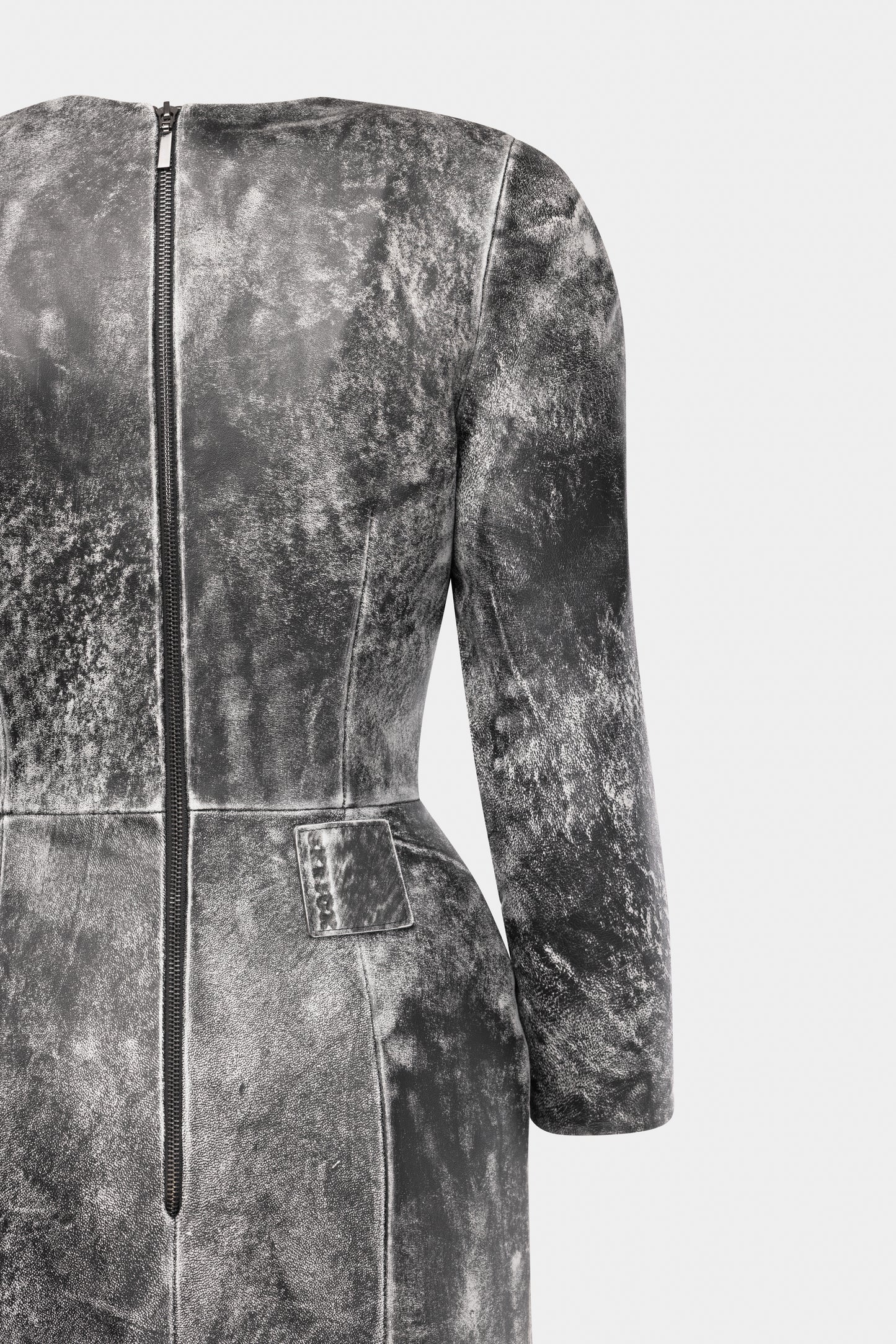 NATŪRALIOS GARINTOS ODOS ILGA SUKNELĖ – VELA