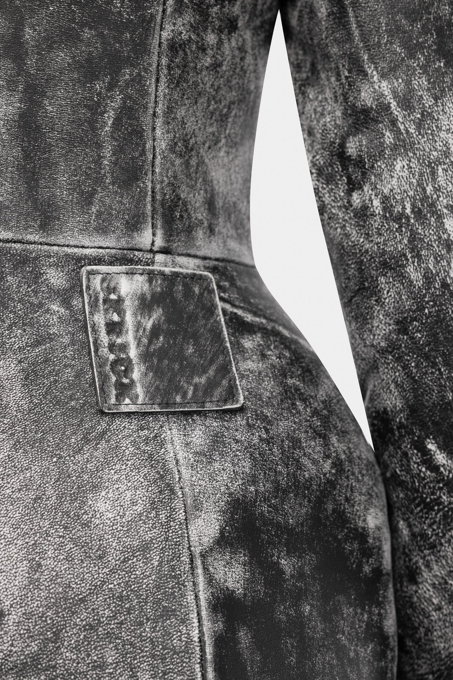 NATŪRALIOS GARINTOS ODOS ILGA SUKNELĖ – VELA